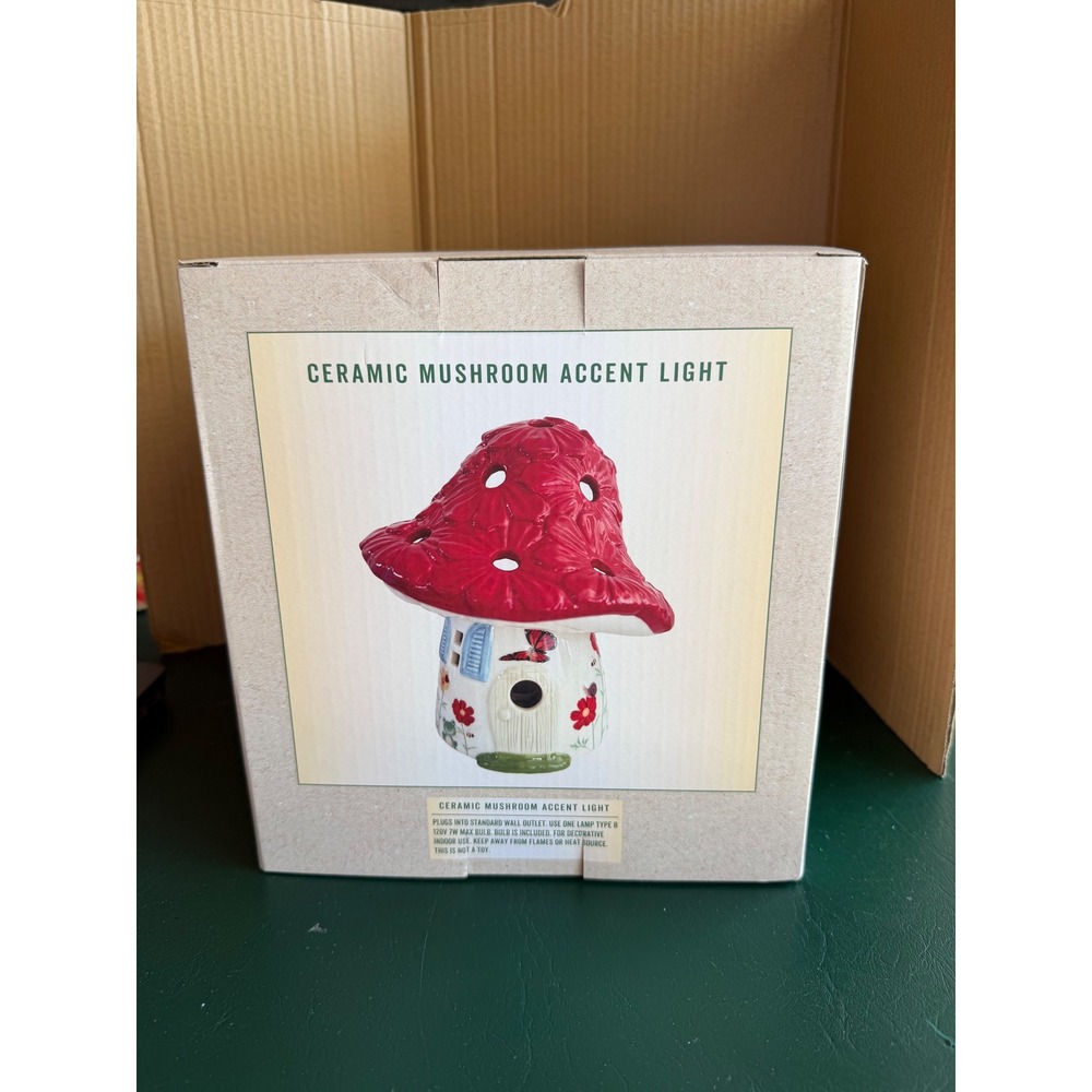 Cracker Barrel Ceramic Mushroom Accent Light Red Toadstool Fairy House Lamp NEW